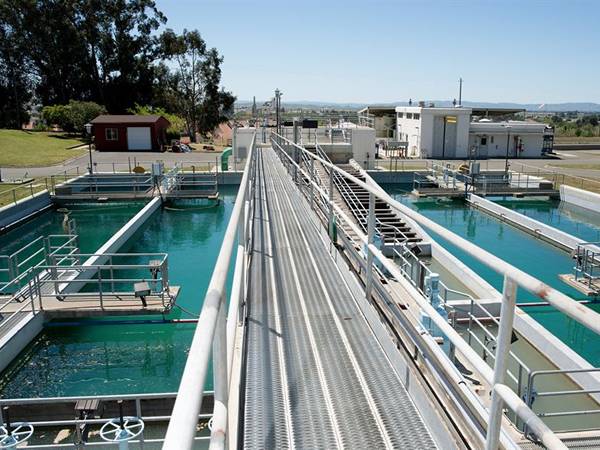 The replacement DENISON filter elements are applied in water treatment industry.